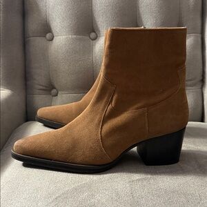 Mens sz 12 suede western style zip boots - worn once